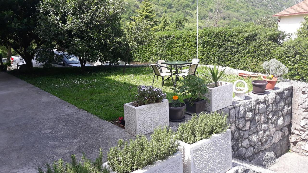 Apartments Gogo Котор Екстериор снимка