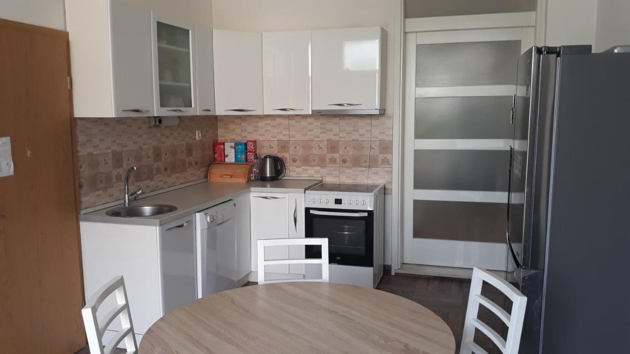 Apartments Gogo Котор Екстериор снимка