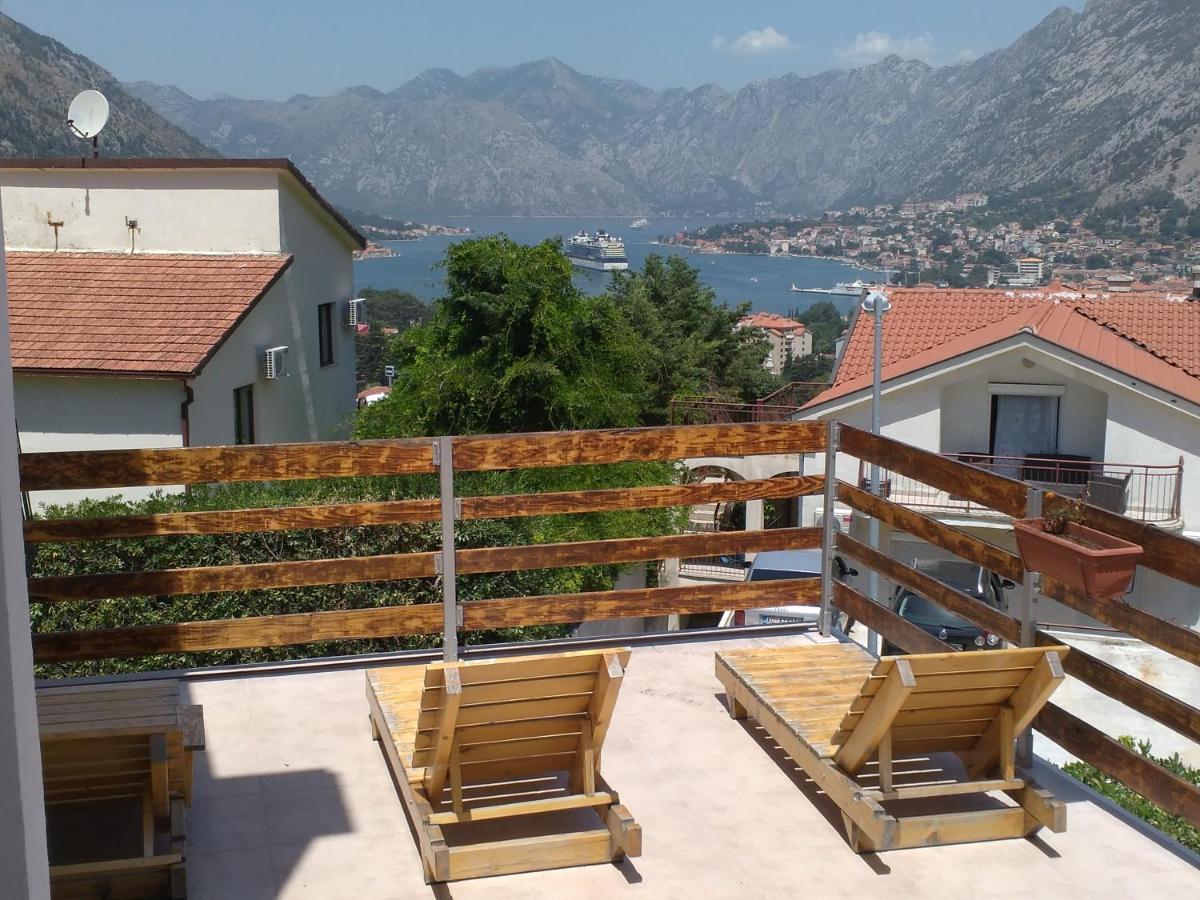 Apartments Gogo Котор Екстериор снимка