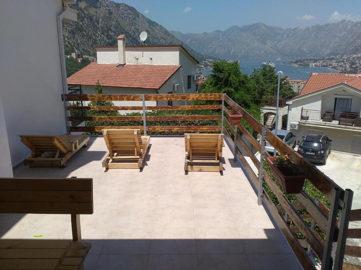 Apartments Gogo Котор Екстериор снимка