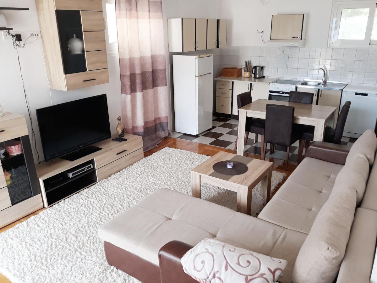 Apartments Gogo Котор Екстериор снимка