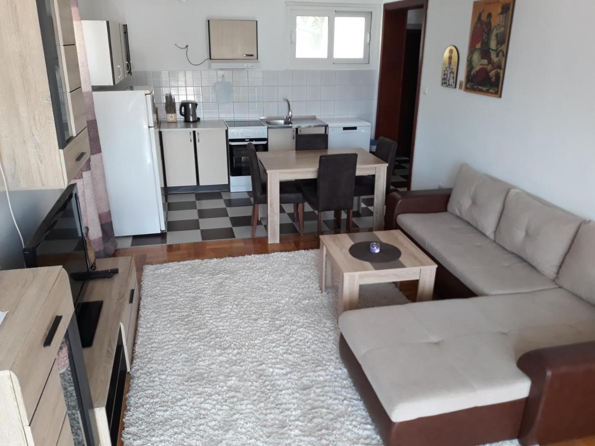 Apartments Gogo Котор Екстериор снимка