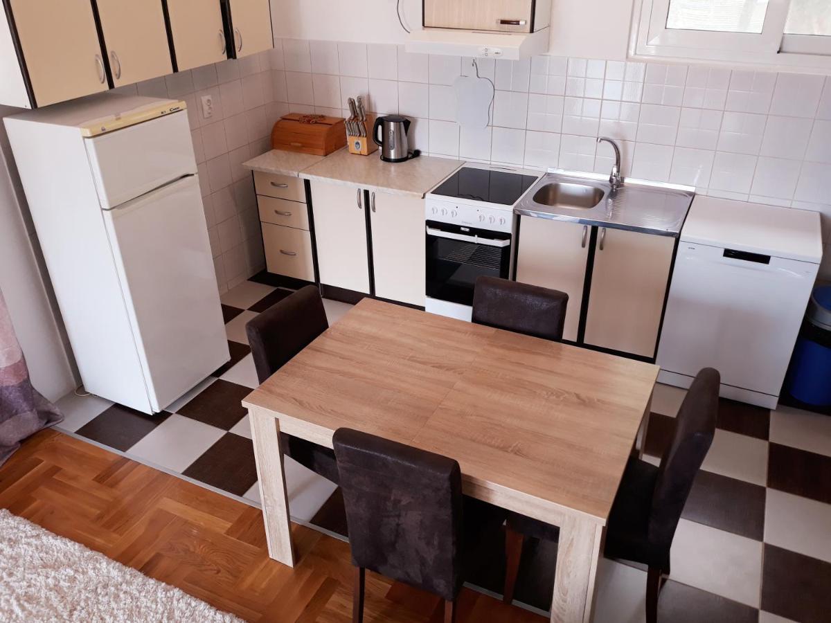 Apartments Gogo Котор Екстериор снимка